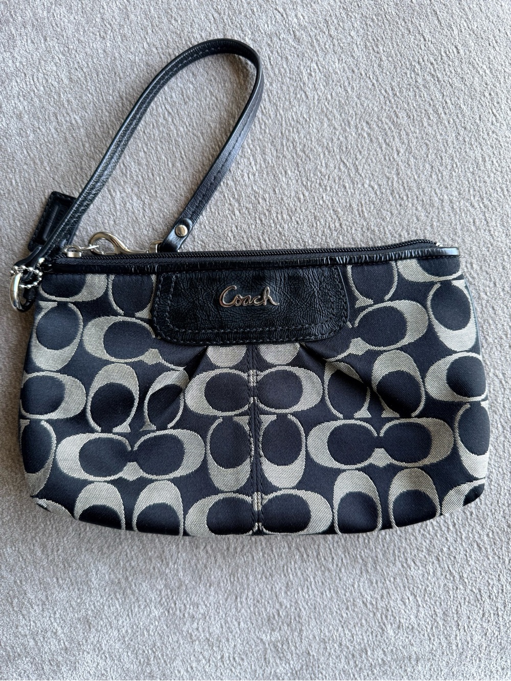 Coach Vintage Black Signature Wristlet - Black/Gray